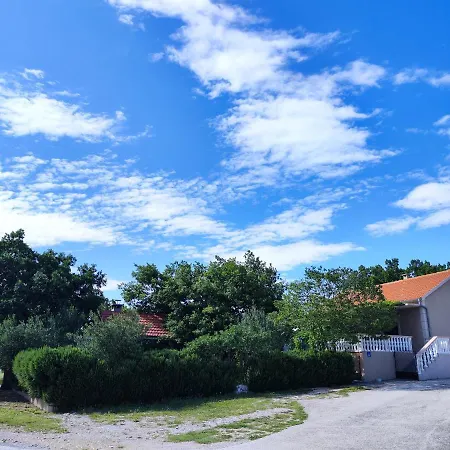 Vikendica Paradzik Holiday House *